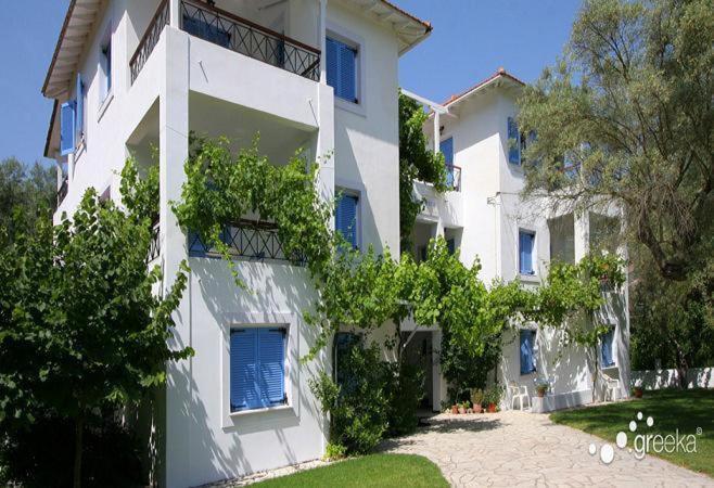 Armonia Apartments Vasiliki  Exterior photo